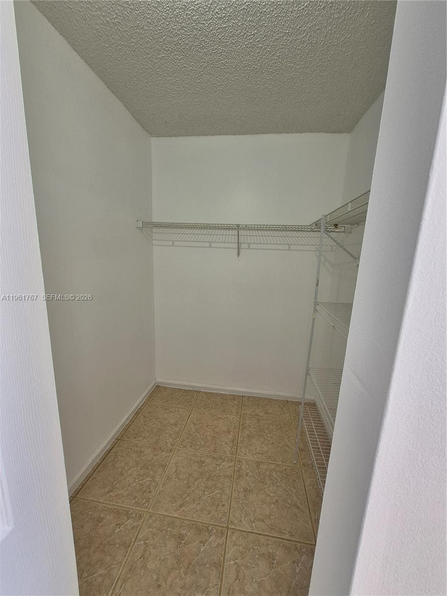 16955 142nd Pl photo 13