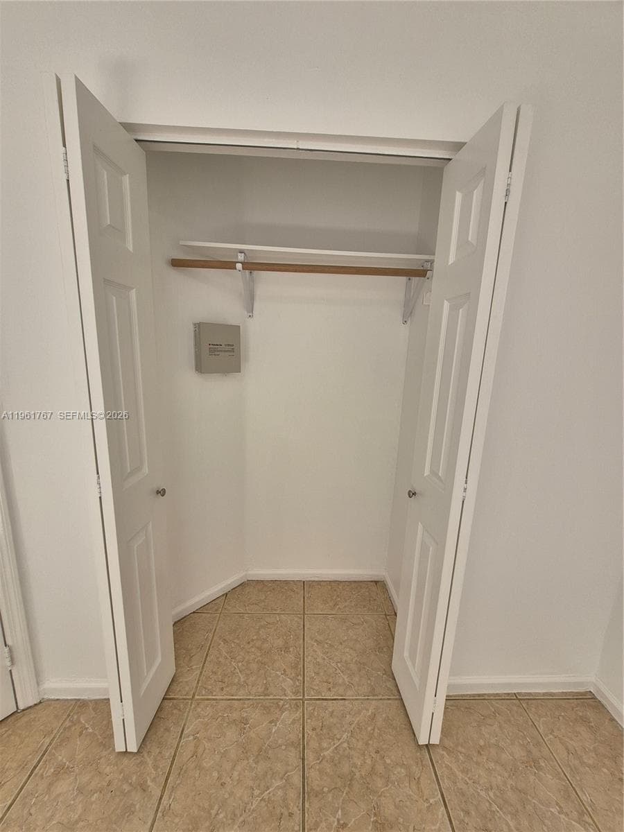 16955 142nd Pl photo 16