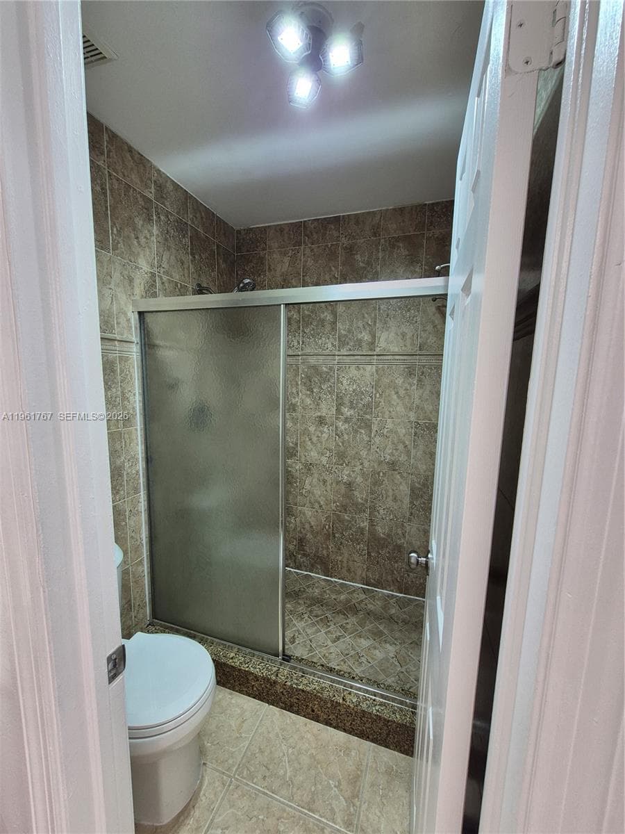 16955 142nd Pl photo 12