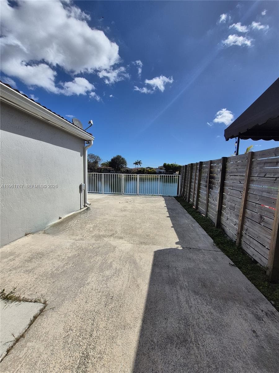 16955 142nd Pl photo 24