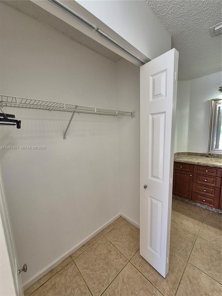 16955 142nd Pl photo 14