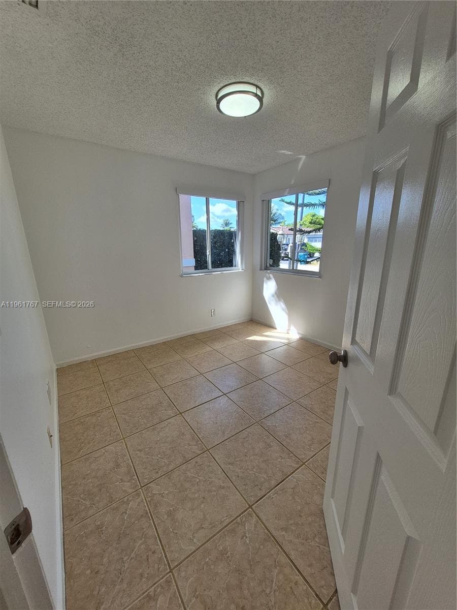 16955 142nd Pl photo 18
