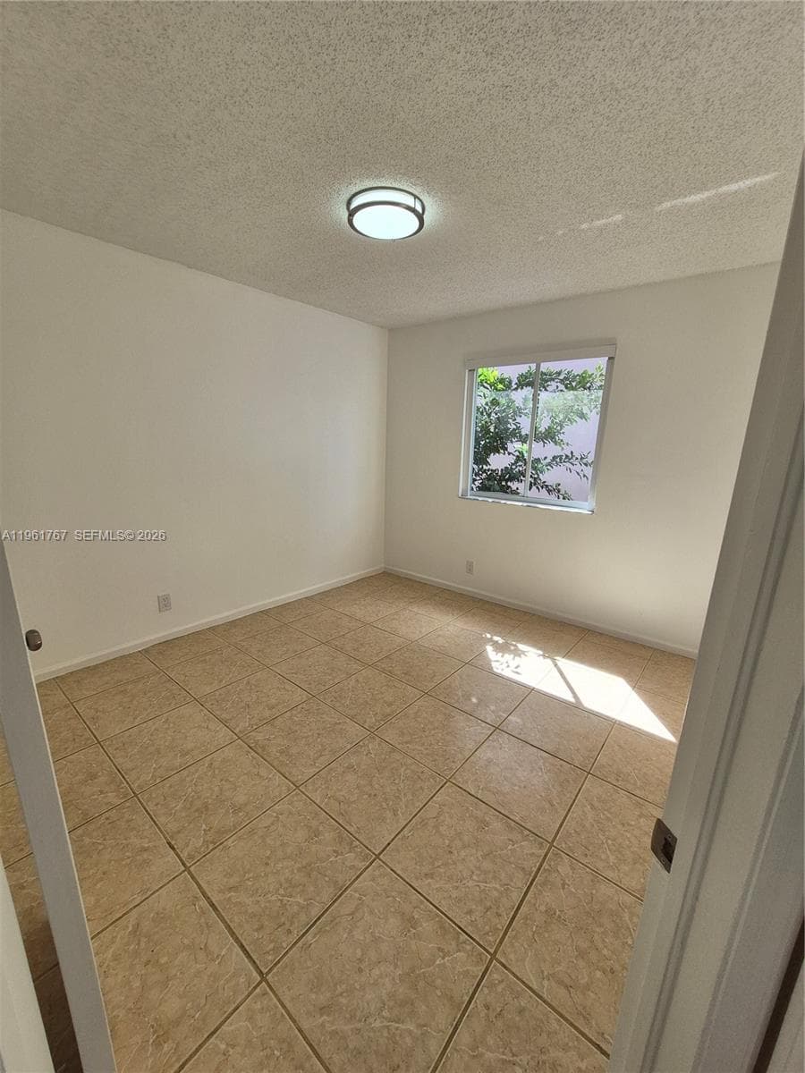 16955 142nd Pl photo 15