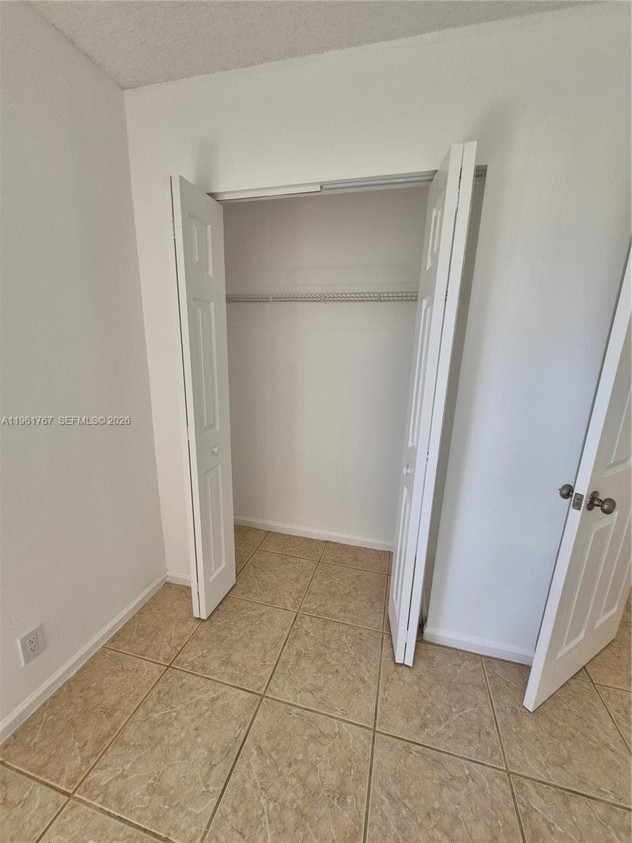 16955 142nd Pl photo 19
