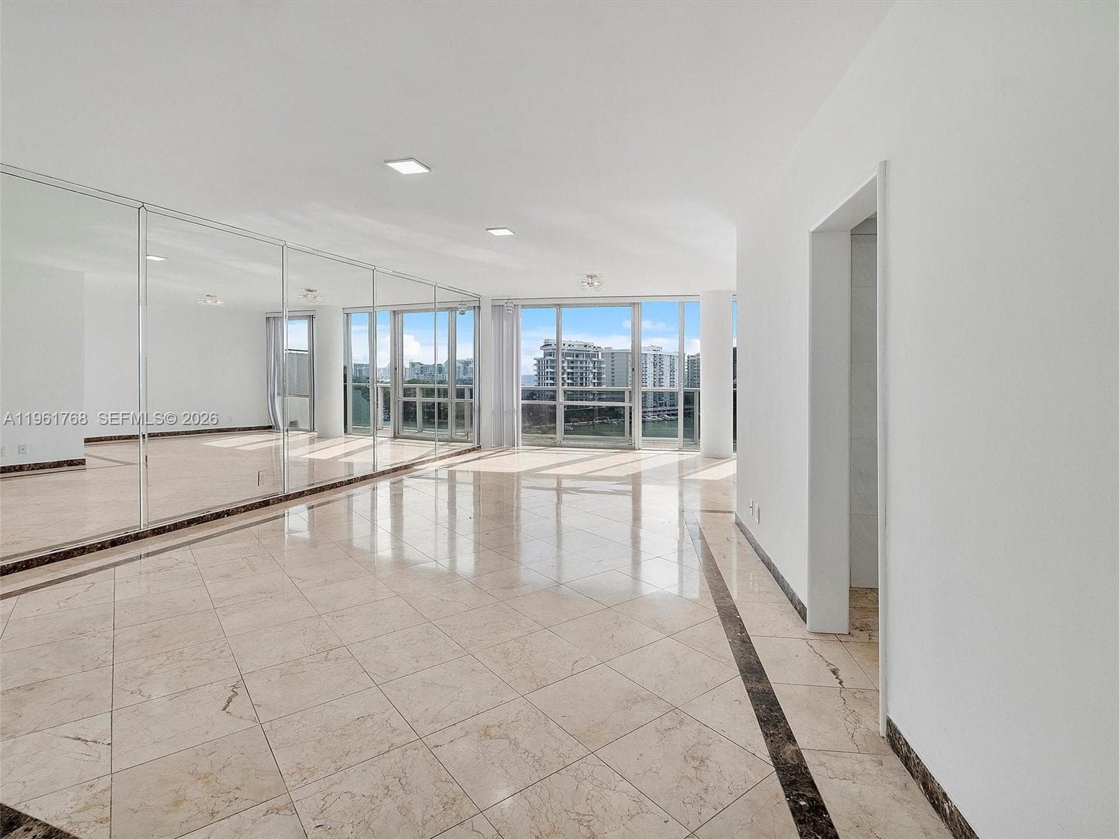 900 Bay Dr 1012 photo 8