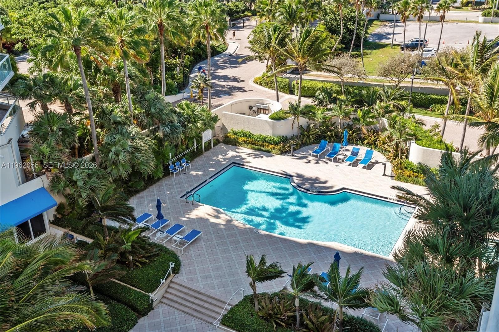 6051 N Ocean Dr 602 photo 22