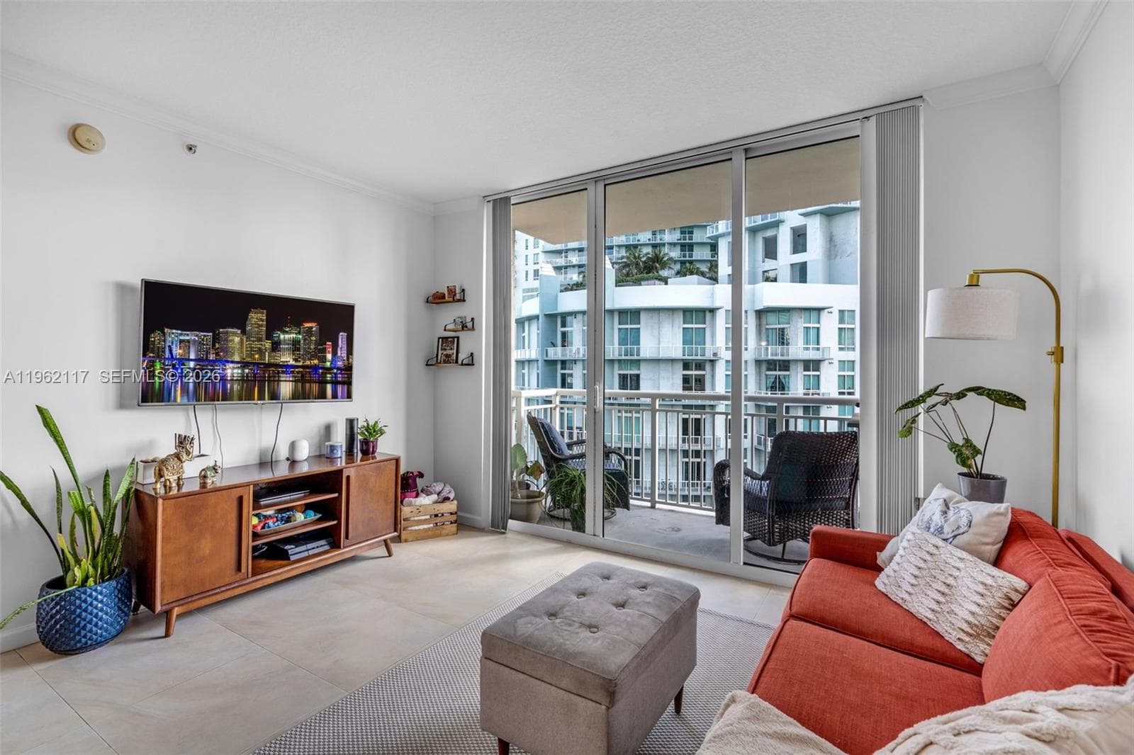 2000 N Bayshore Dr 909 photo 13