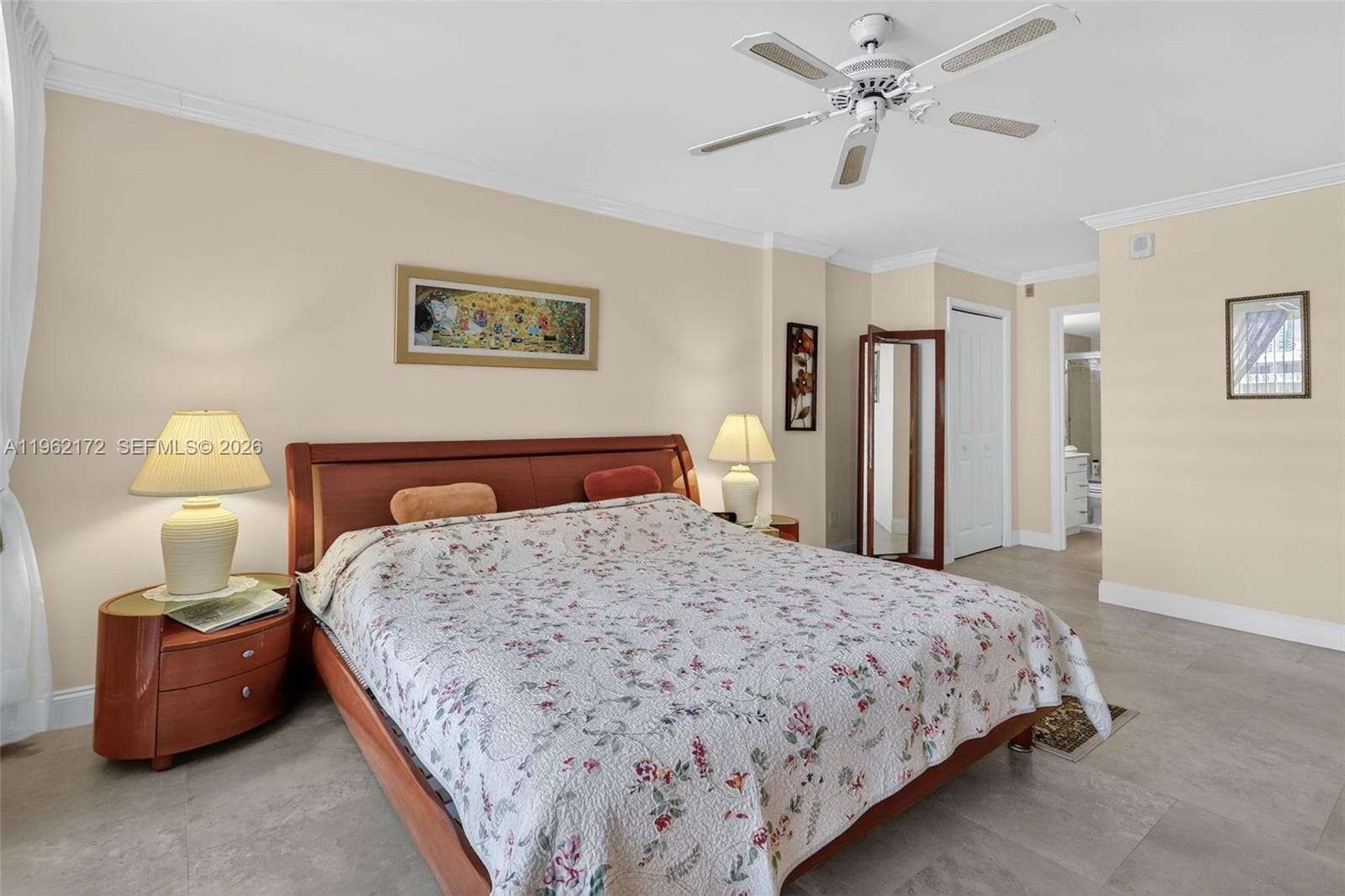 1849 S Ocean Dr 905 photo 4