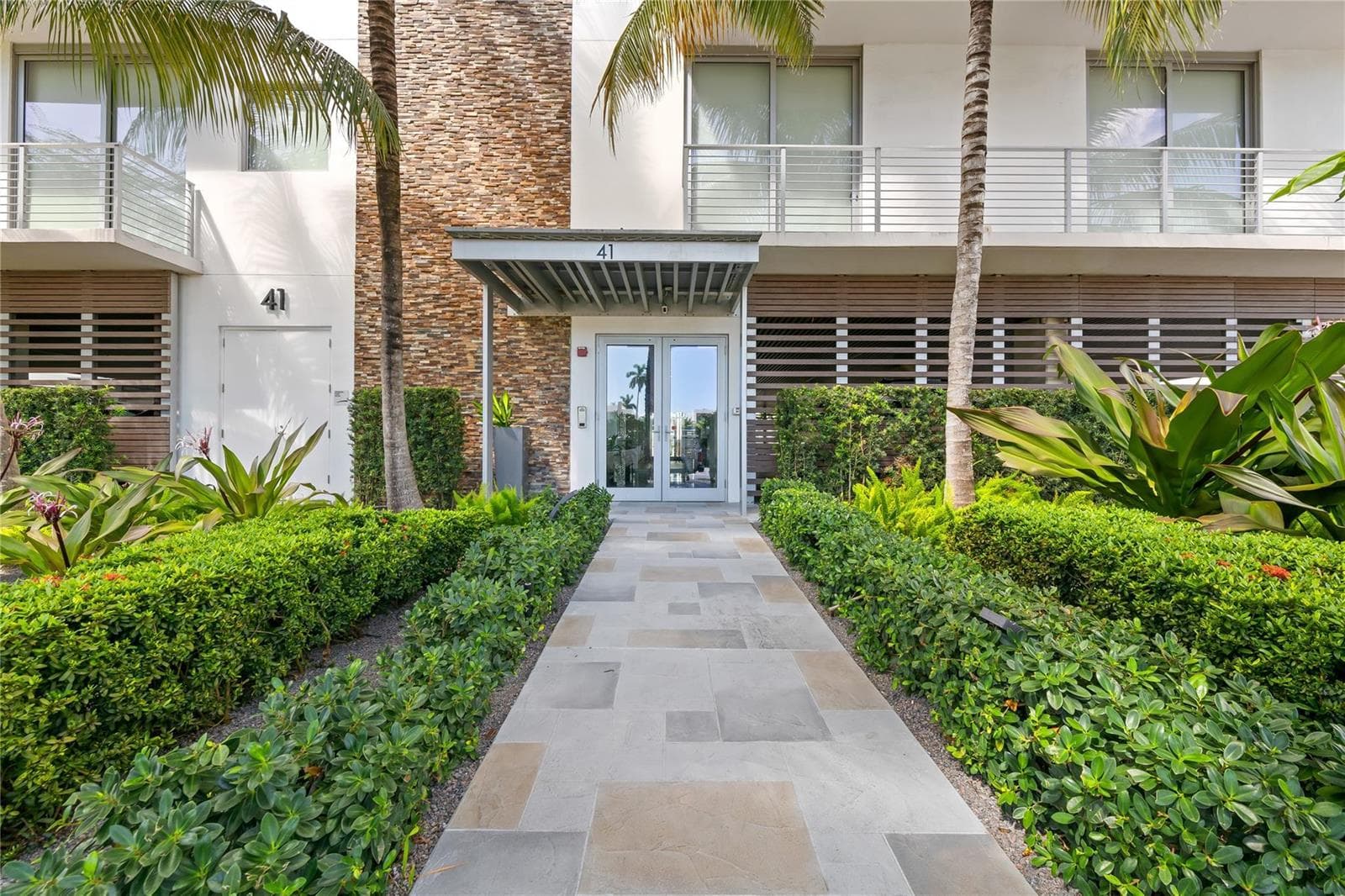 41 Isle Of Venice Drive #Ph 502 3