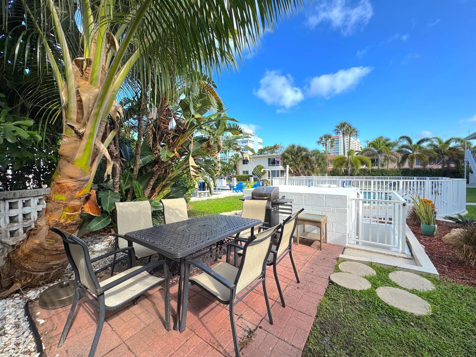 2815 NE 33rd Avenue #106 2