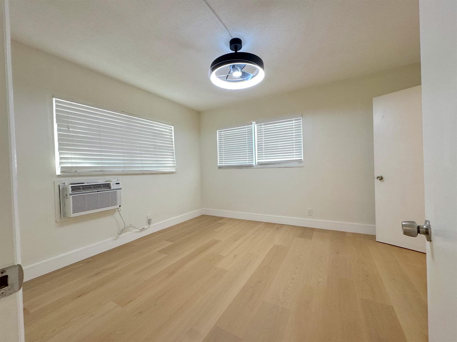 2815 NE 33rd Avenue #106 5