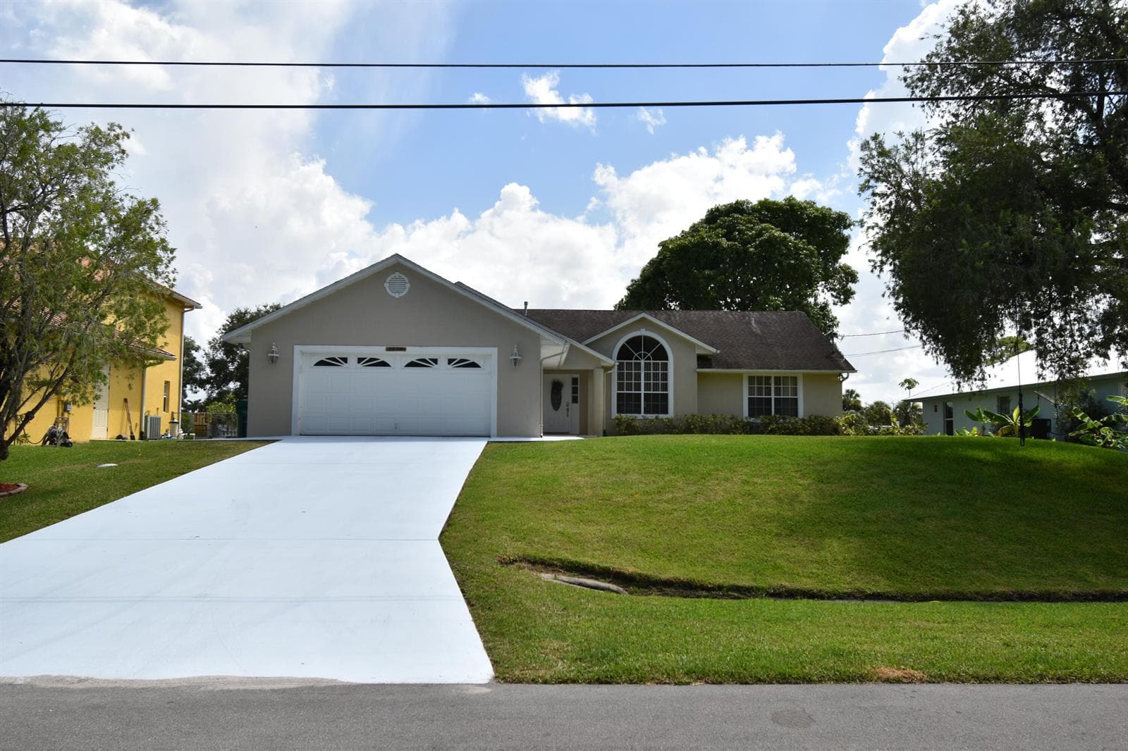 1654 SW Lexington Drive 2