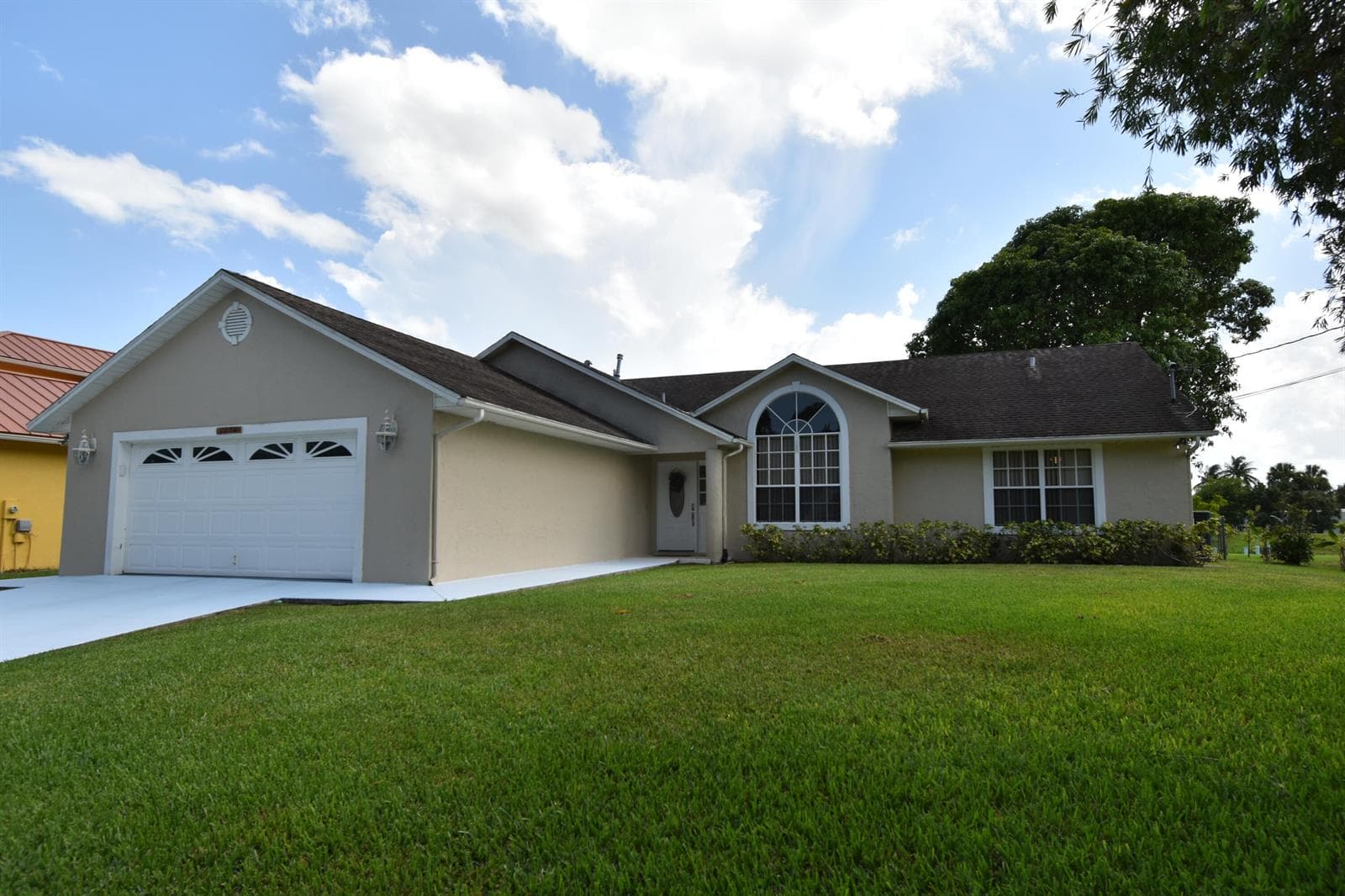 1654 SW Lexington Drive 1