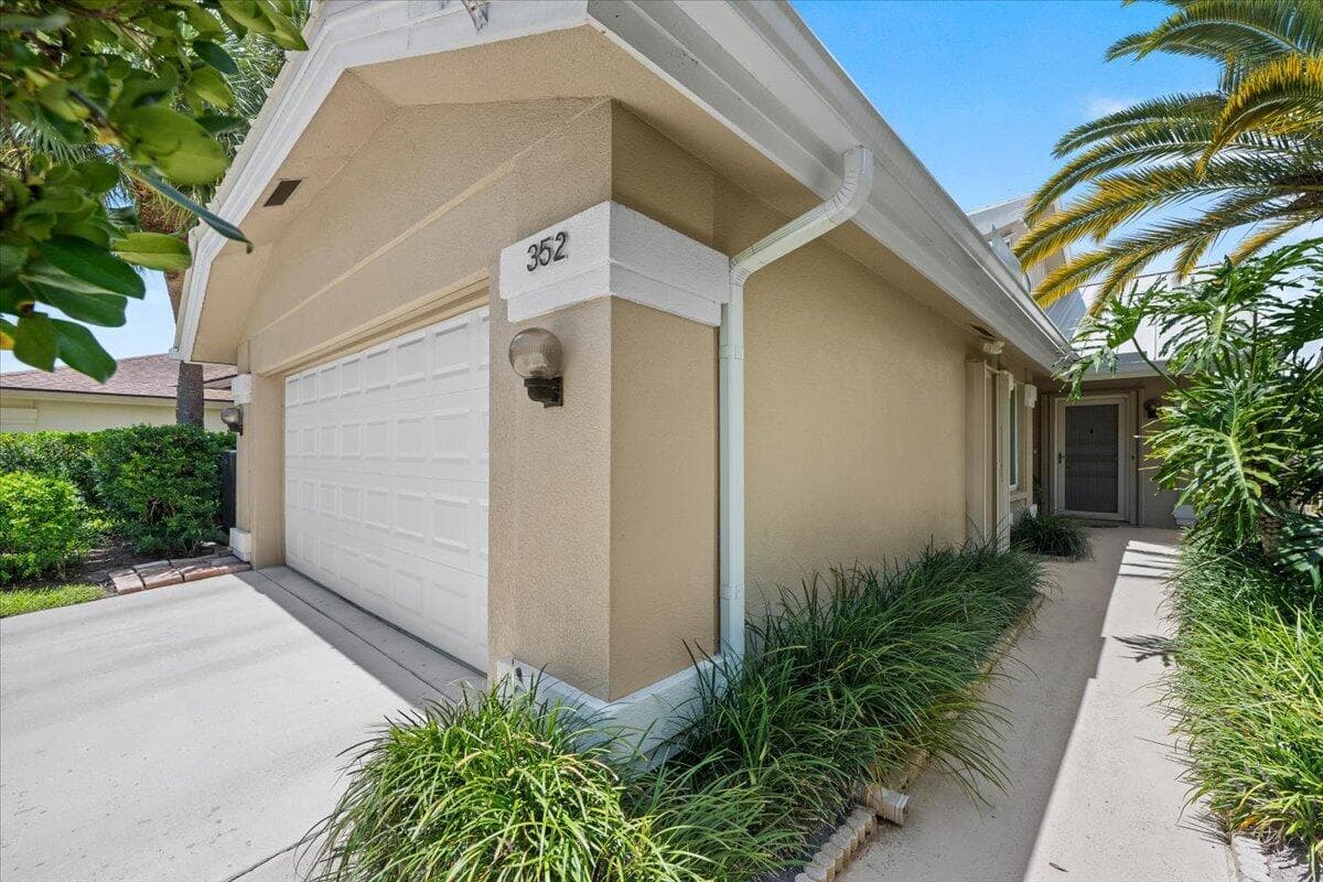 352 River Edge 3