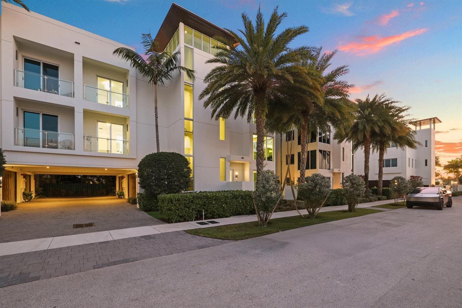 238 Shore Court 3
