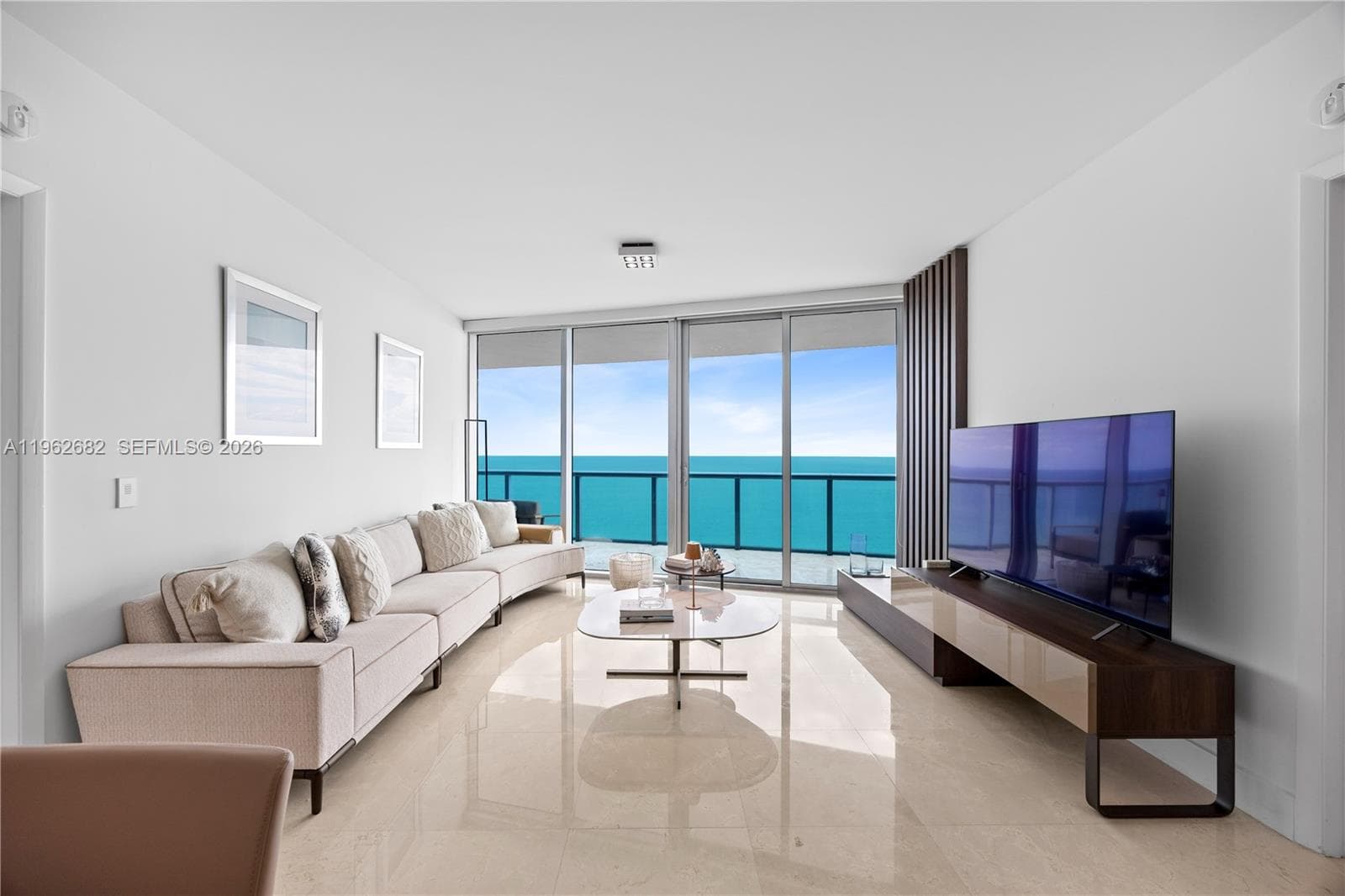 17001 Collins Ave 3507 photo 2