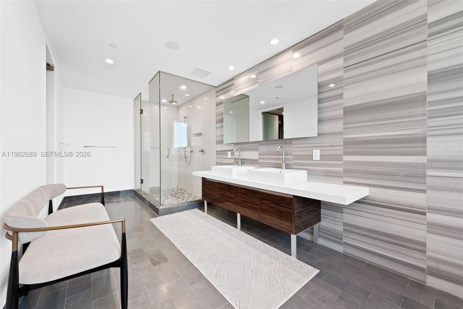 1100 Biscayne Blvd 5706 photo 24