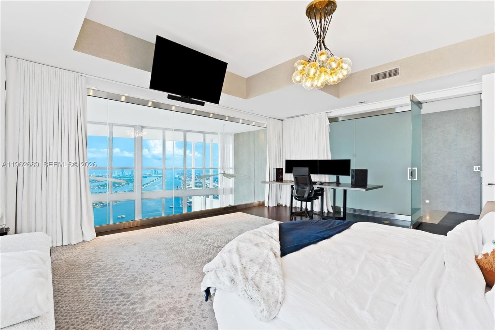 1100 Biscayne Blvd 5706 photo 18