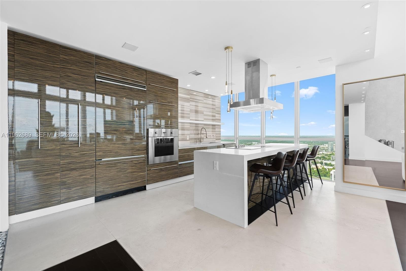 1100 Biscayne Blvd 5706 photo 11