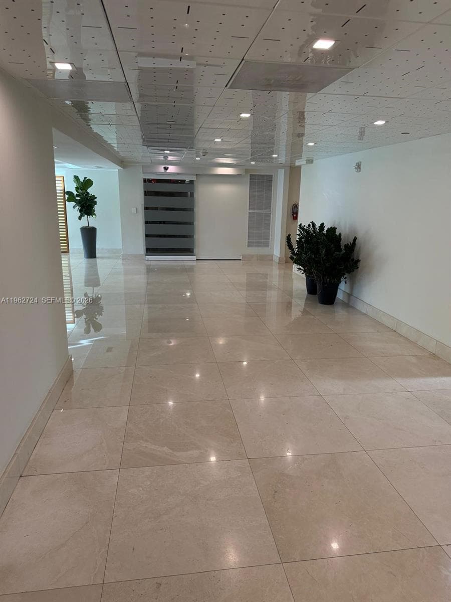 540 Brickell Key Dr 1505 photo 2