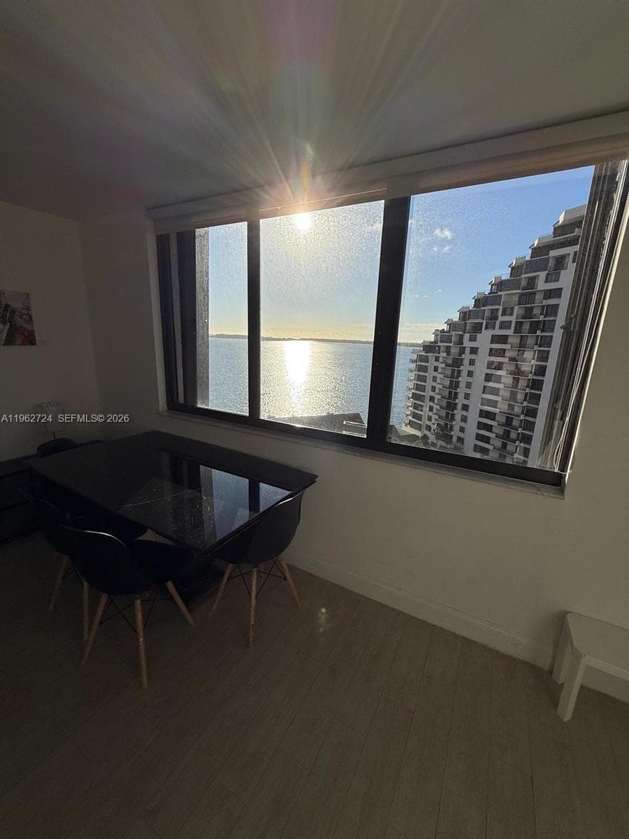 540 Brickell Key Dr 1505 photo 5