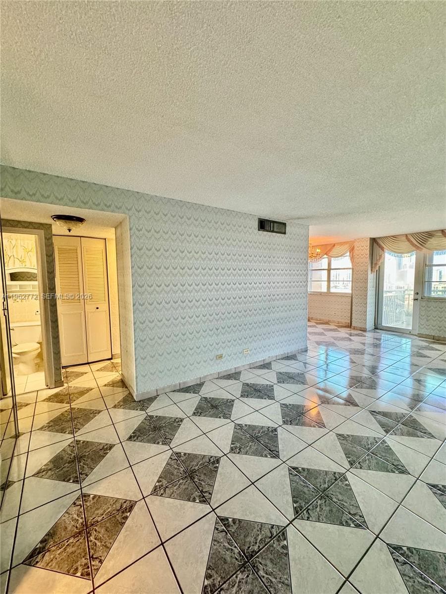 251 174th St 1715 photo 11