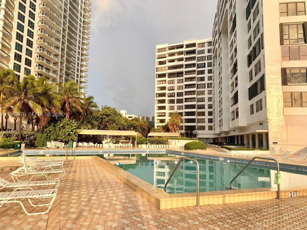 3505 S Ocean Dr 1510 photo 21