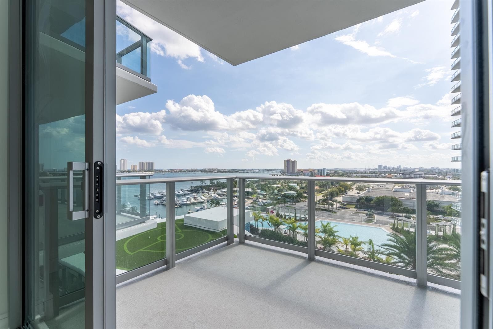 220 Lake Shore Drive 1011 photo 22