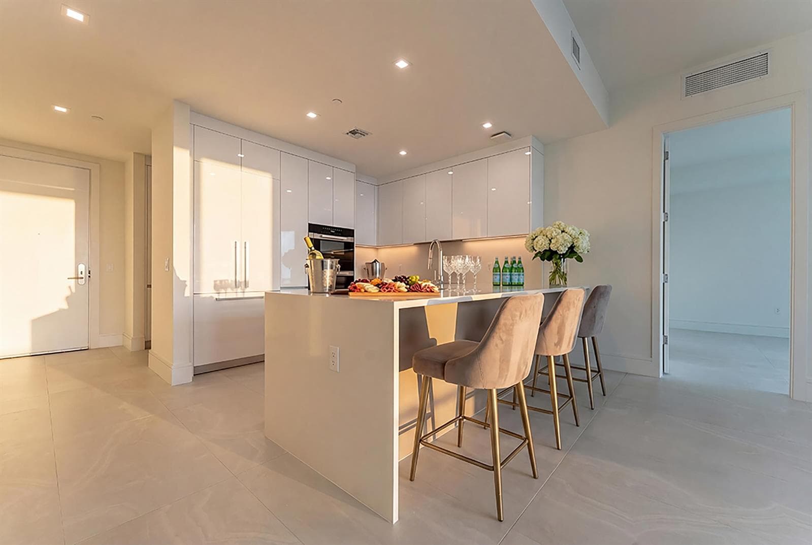 220 Lake Shore Drive 1011 photo 11