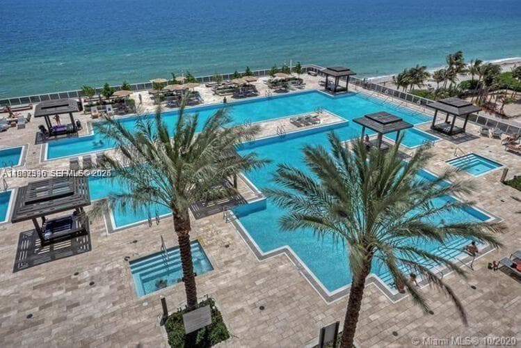 1800 Ocean Dr 3608 photo 22