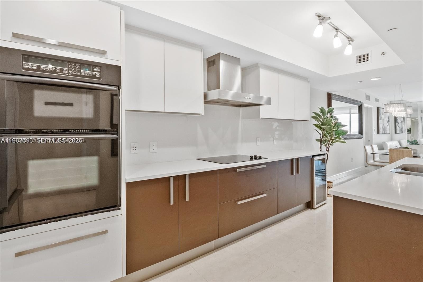 1800 Ocean Dr 3608 photo 10