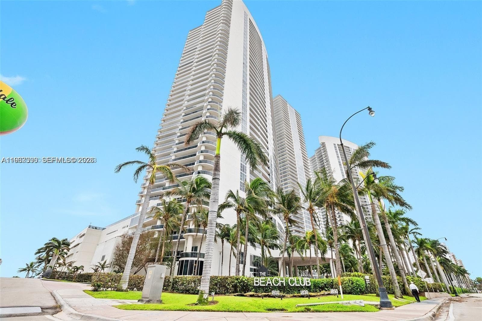 1800 Ocean Dr 3608 photo 21