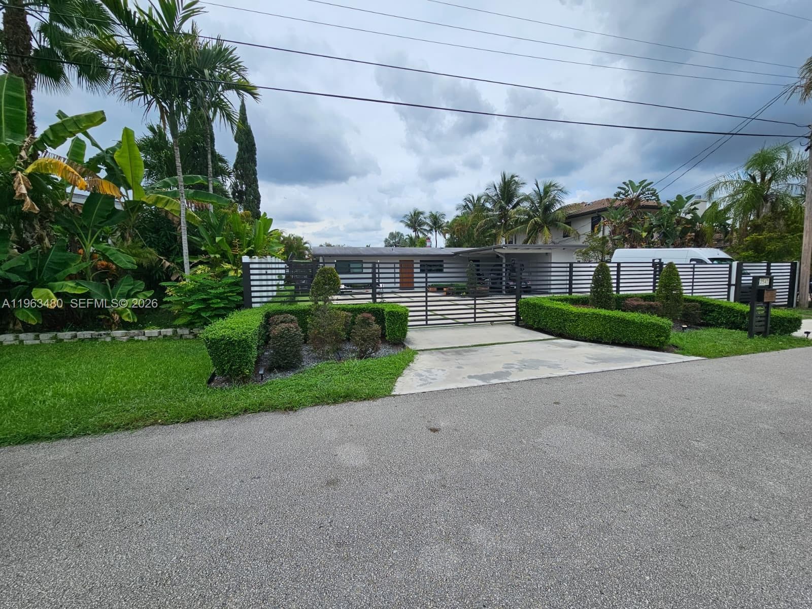 2543 Gulfstream Ln 2
