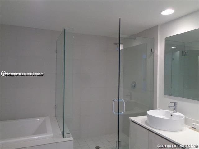 2600 Hallandale Beach Blvd T301 photo 10