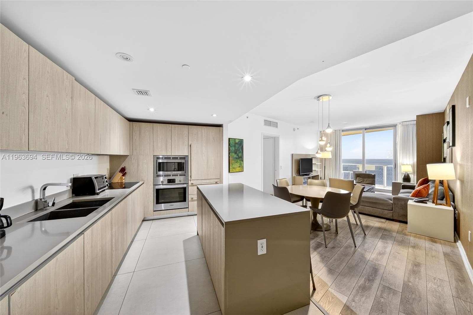 4111 Ocean Dr 5