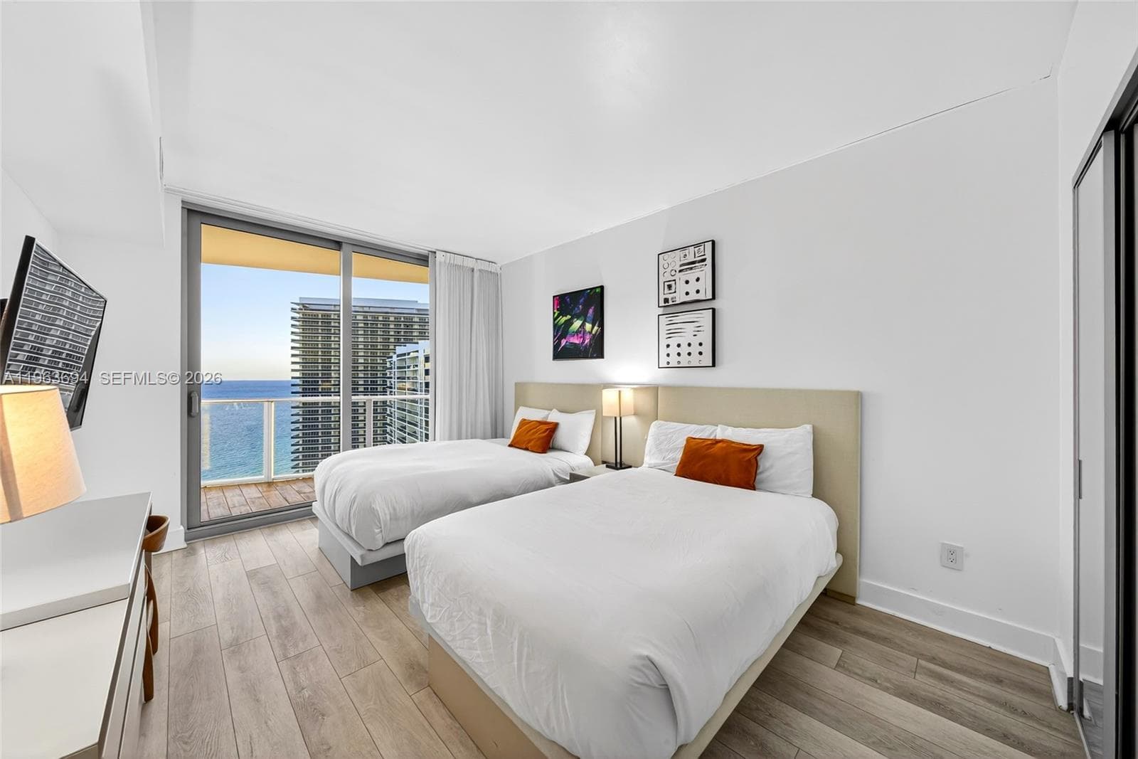 4111 Ocean Dr 3703 photo 19