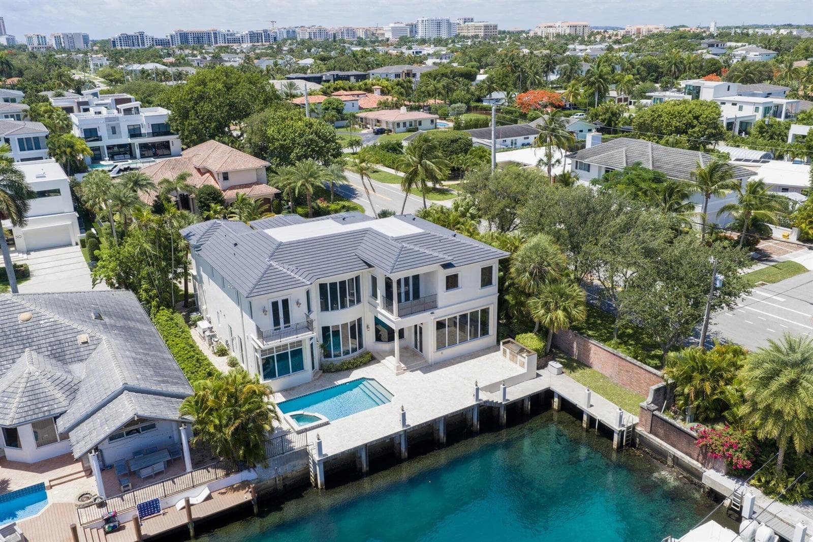 501 Golden Harbour Drive photo 6