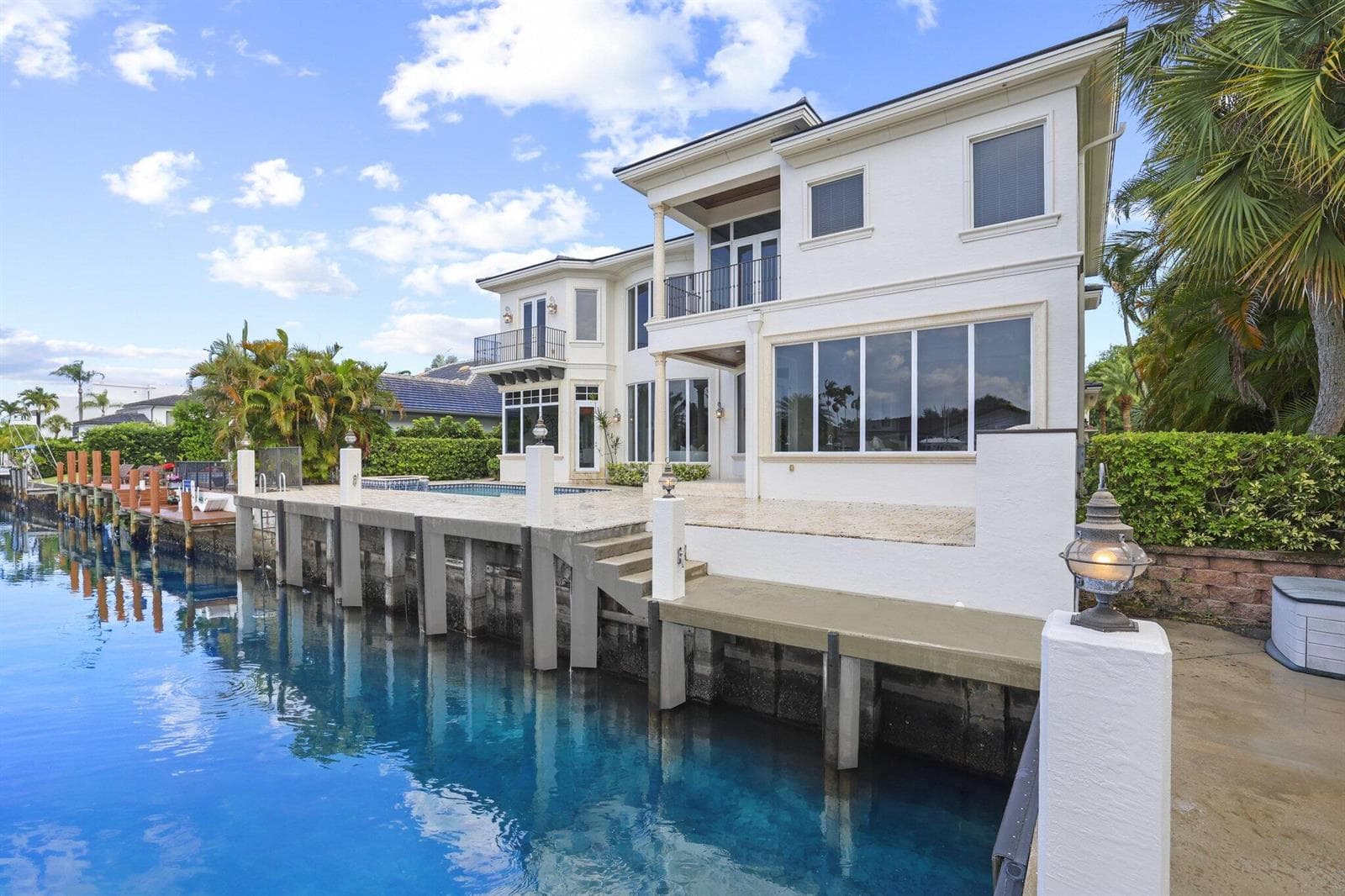 501 Golden Harbour Drive photo 8