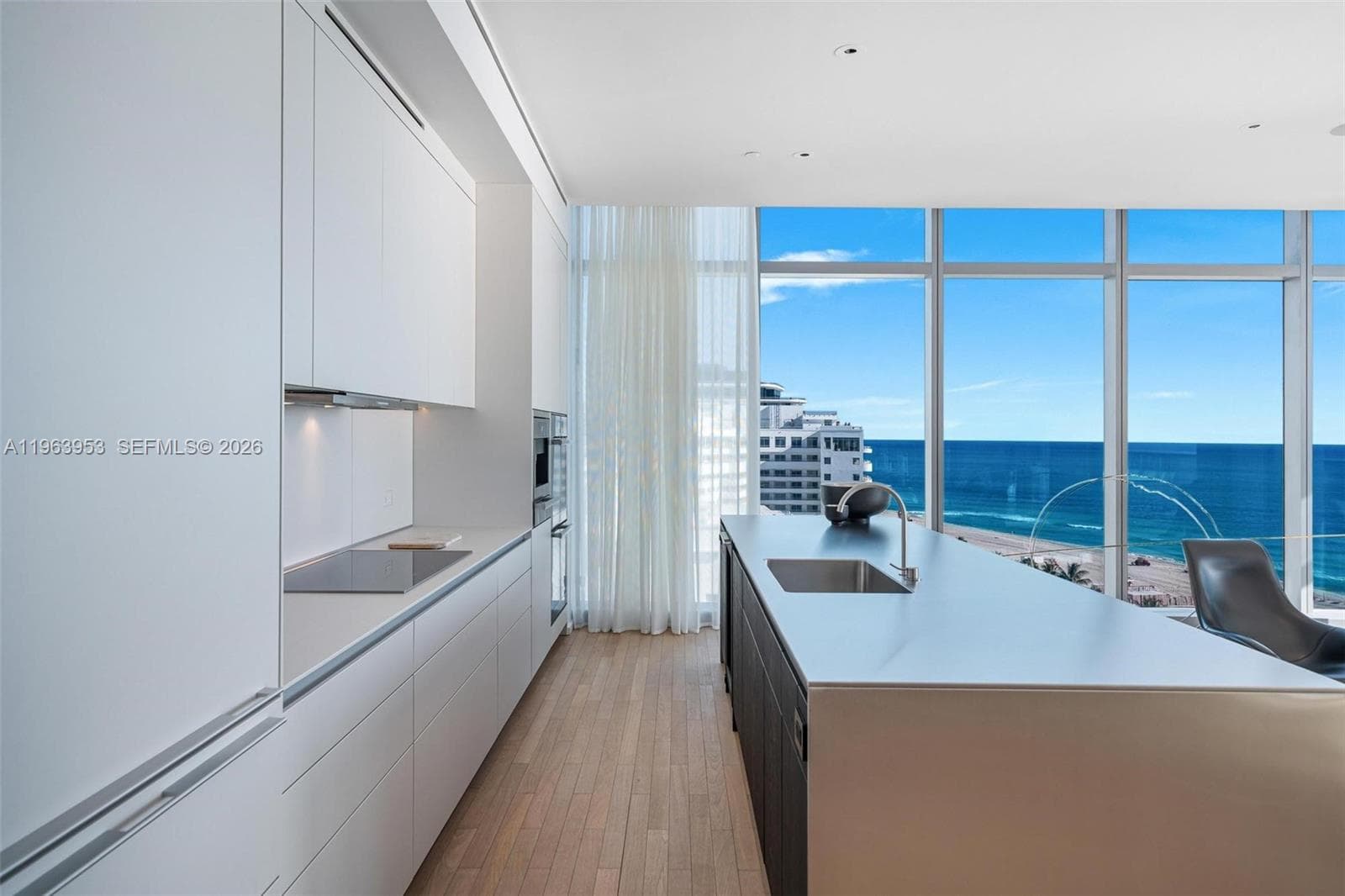 2901 Collins Ave 1501 photo 14