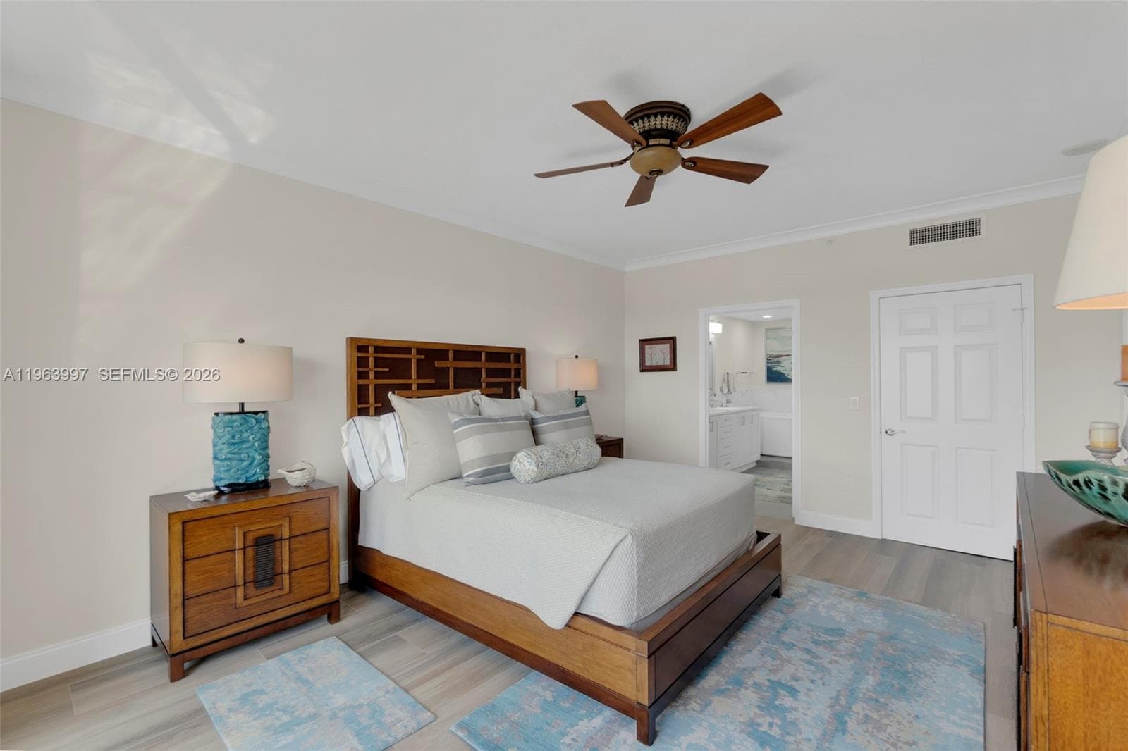 4240 Galt Ocean Dr 1406 photo 14