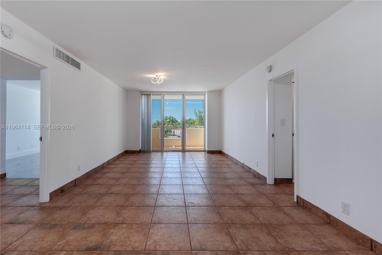 3180 Ocean Dr 310 photo 7
