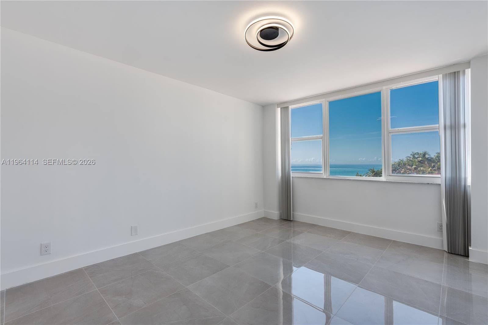 3180 Ocean Dr 4