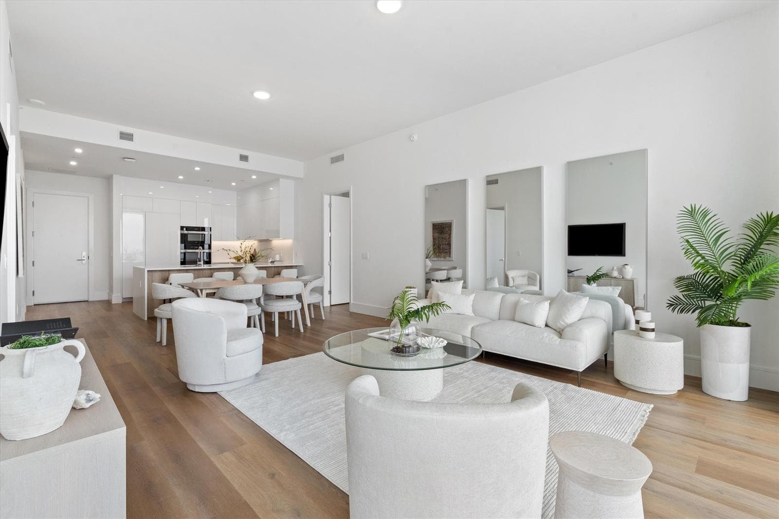 220 S Lake Shore Drive #2305 5