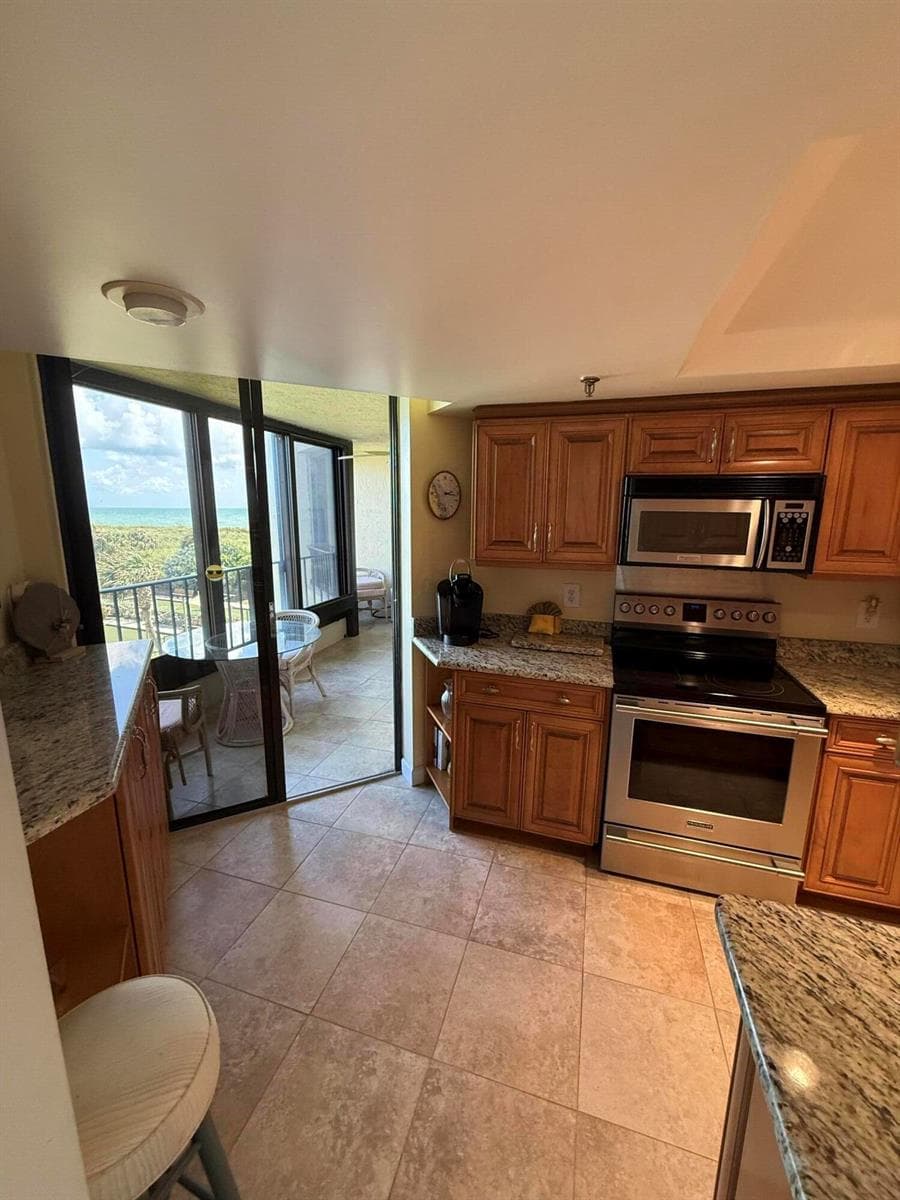 2400 S Ocean Drive 8133 photo 5