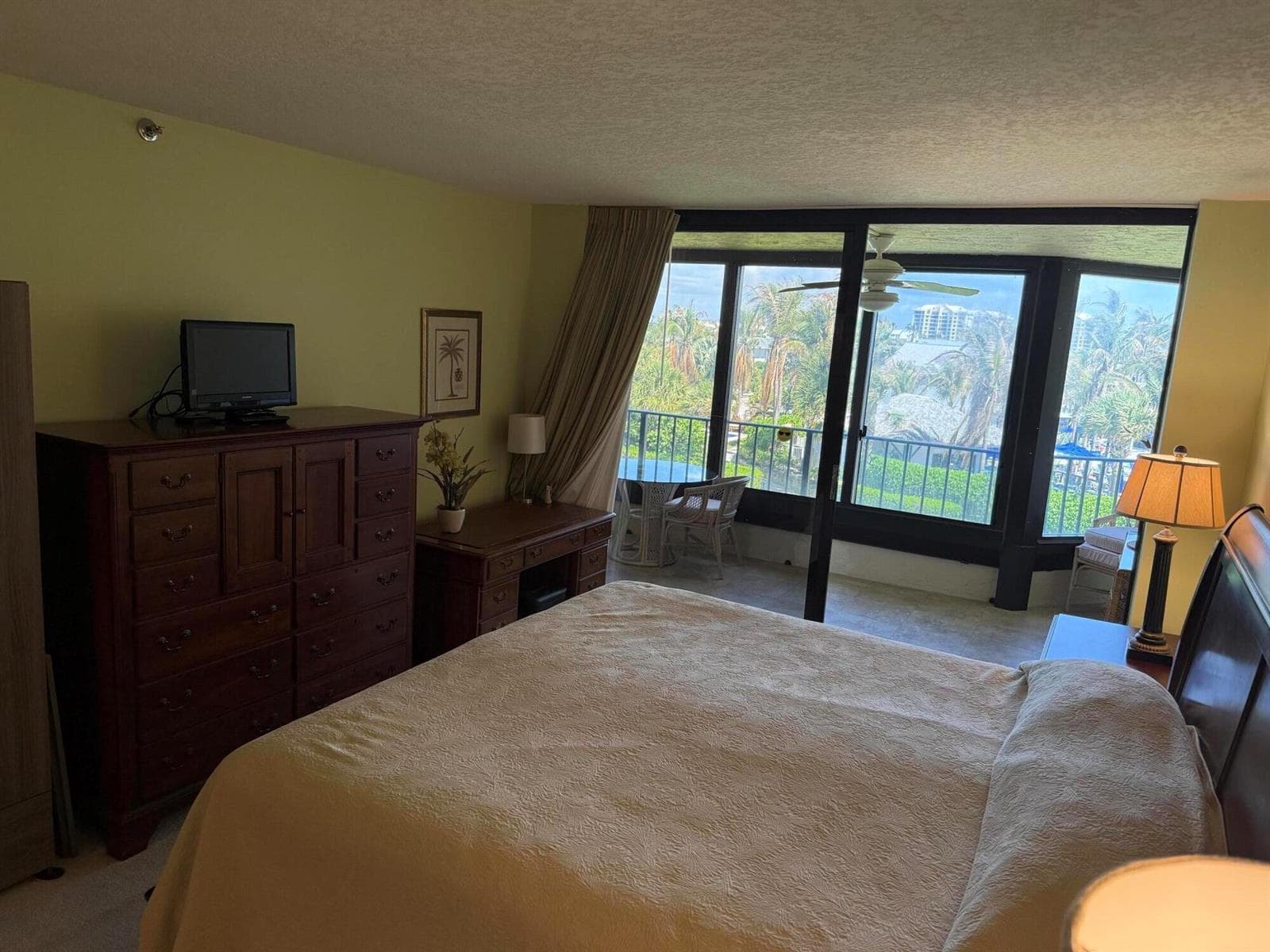 2400 S Ocean Drive 8133 photo 10