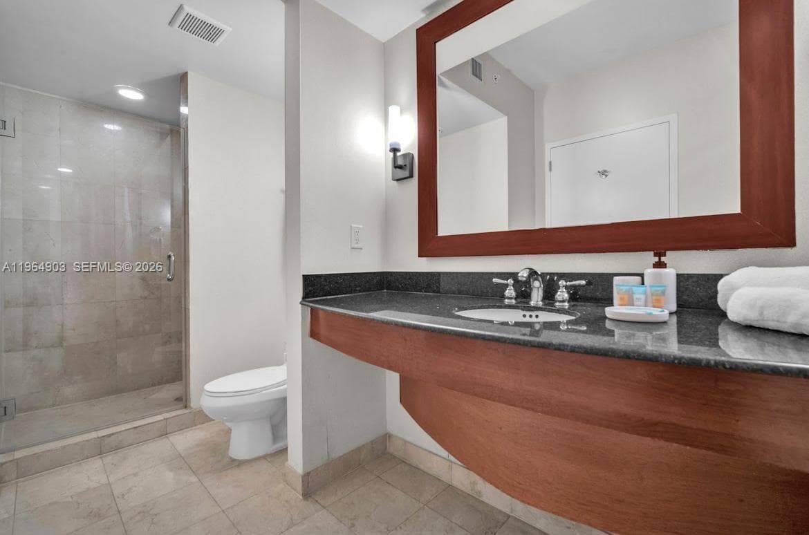 18001 Collins Ave 917 photo 25