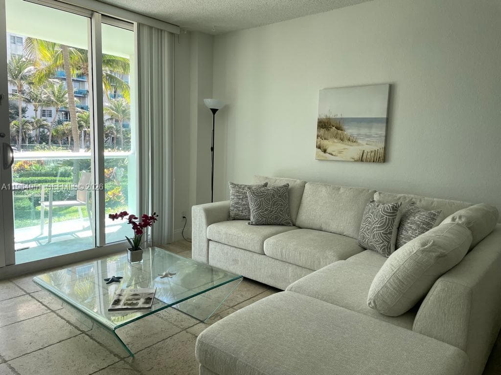 3901 S Ocean Dr 1J photo 3
