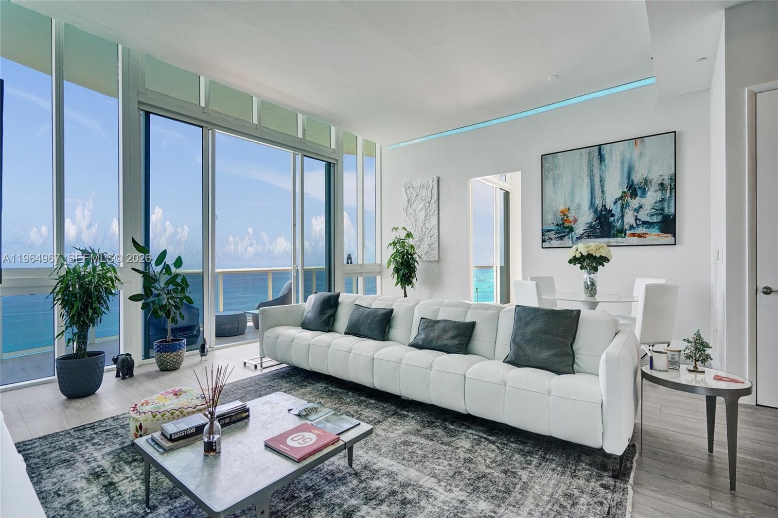 15901 Collins Ave 1