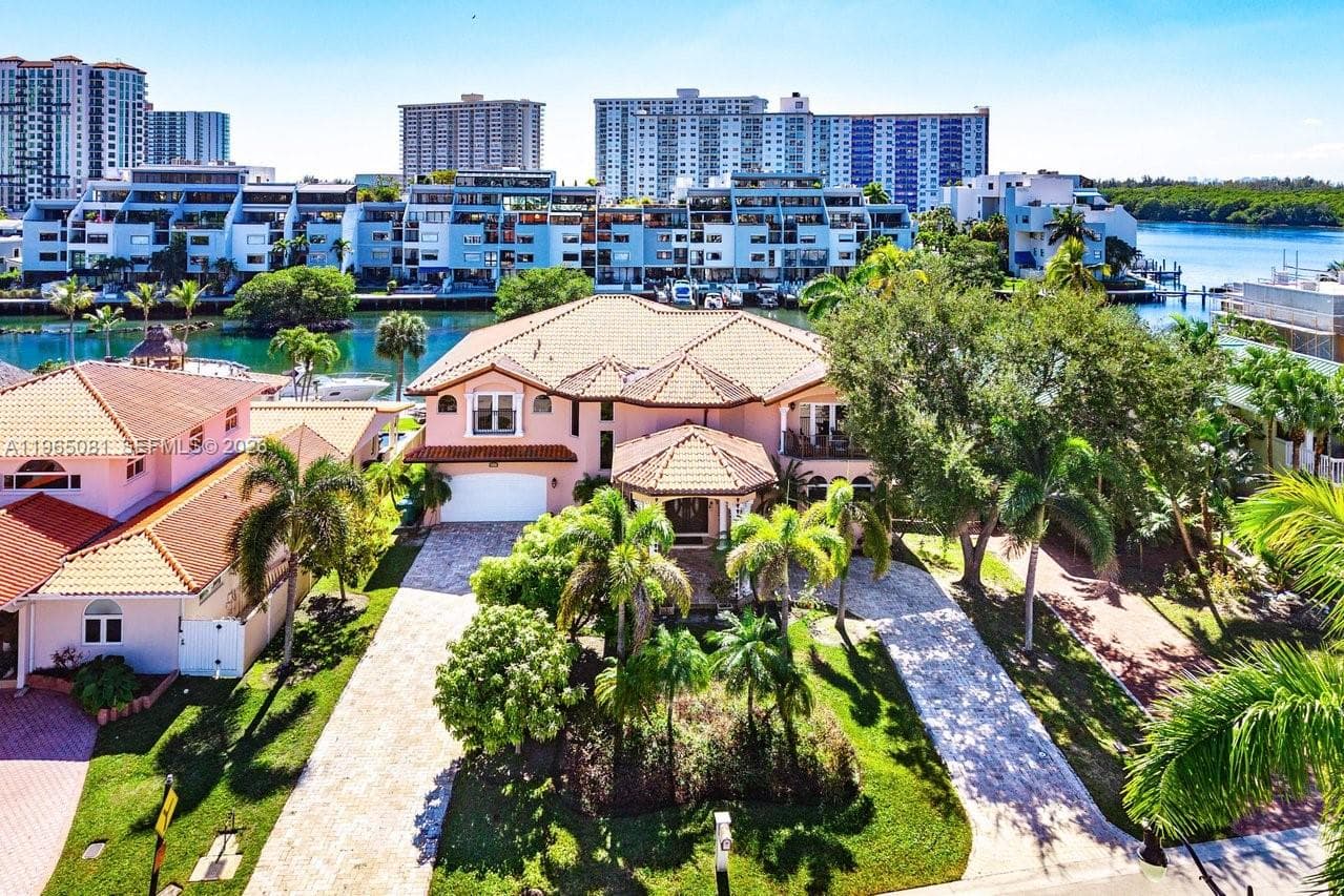 306 Atlantic Ave 5
