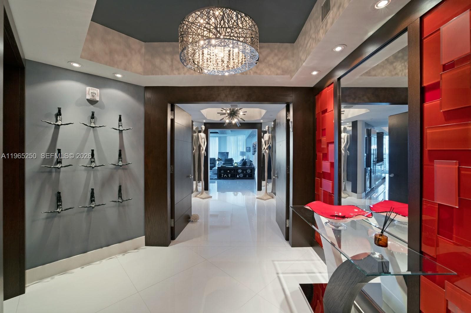 2711 Ocean Dr 2